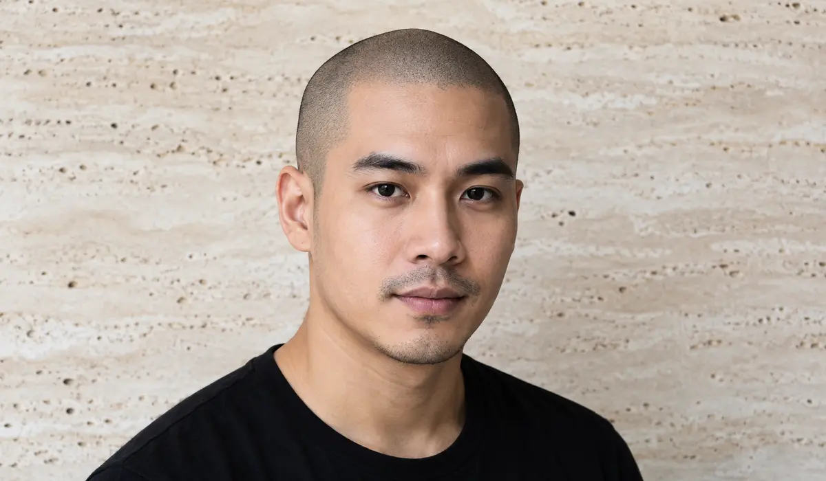 ผลงานภายใต้แสงด้านข้าง